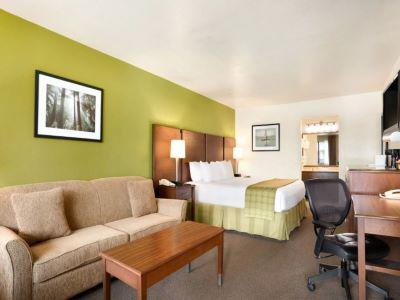 Ramada By Wyndham North & Conference Center 3* San Diego